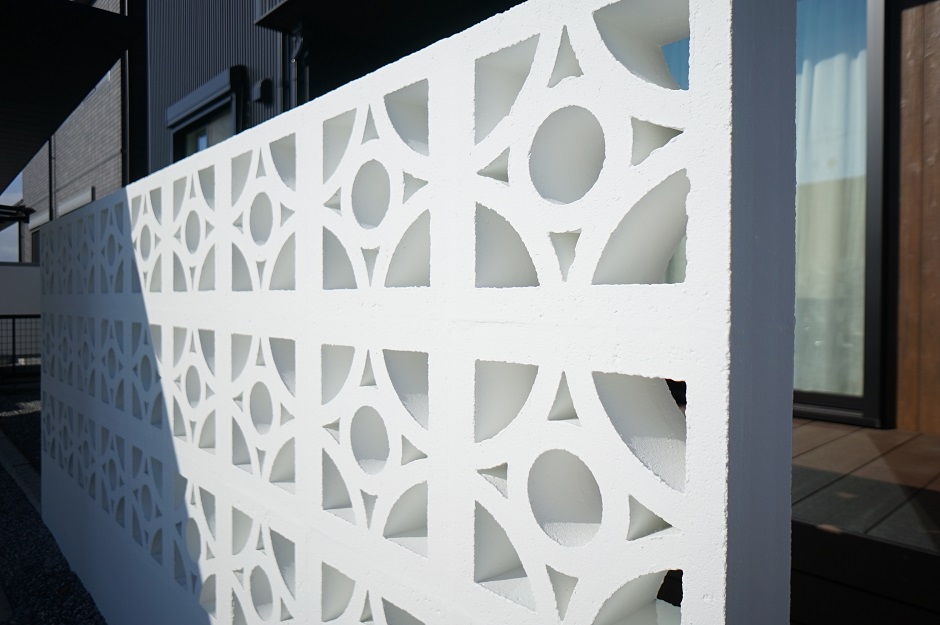 花ブロックのある家 岐阜で家を建てるならイワタ建設 花ブロックのある家 岐阜で家を建てるならイワタ建設